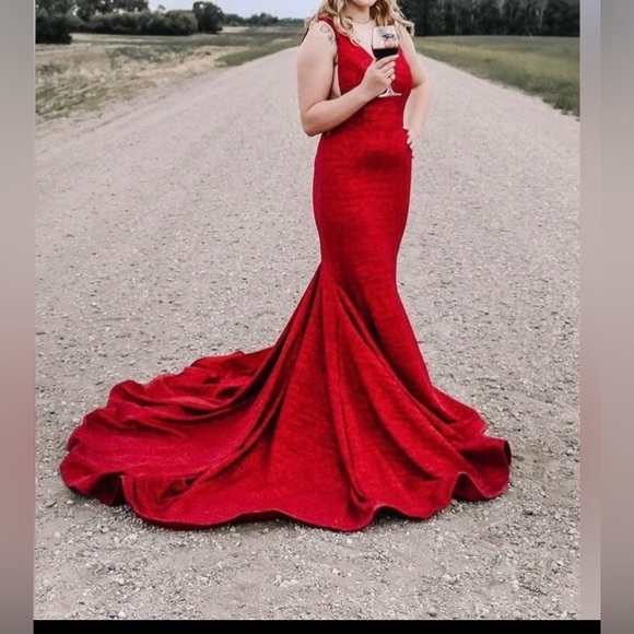 Jovani Iridescent Shimmer Fitted Mermaid Prom Dress Train Pageant Gown - Picture 5 of 10